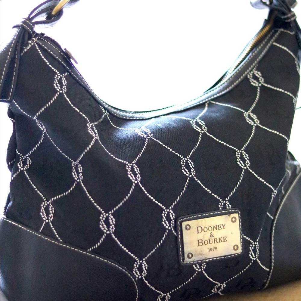 Dooney & Bourke Bag